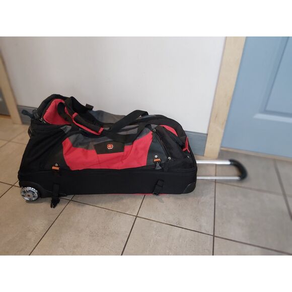 SWISS GEAR SIERRE II LIGHTWEIGHT ROLLING DUFFLE ROLLER LUGGAGE SPORT TRAVEL BAG - Picture 4 of 16